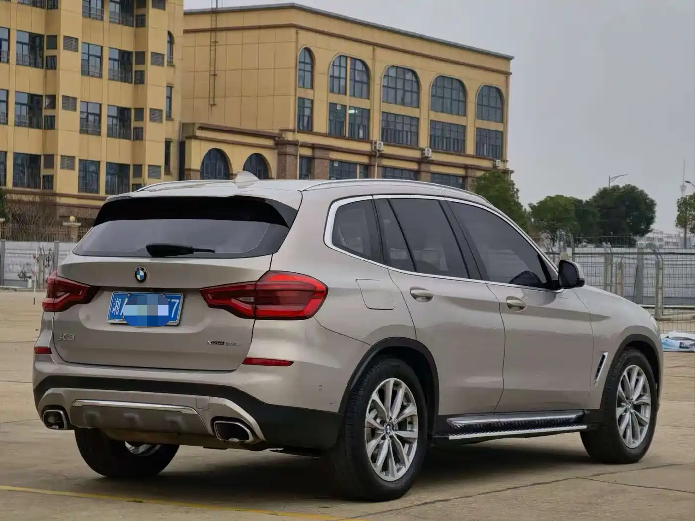 BMW X3 2018 xDrive25i Luxury Package China V фото 4