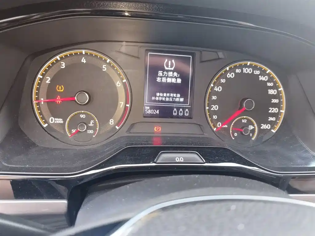 Volkswagen Bora 2020 1.5L Manual Comfort фото 9