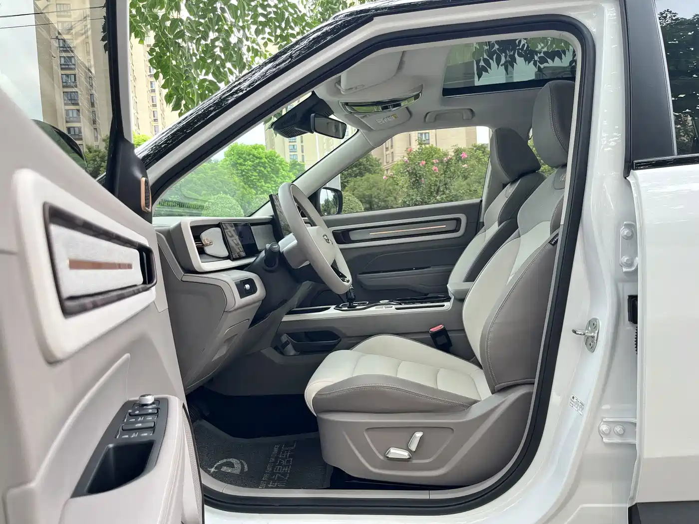 2025 Geely ICON