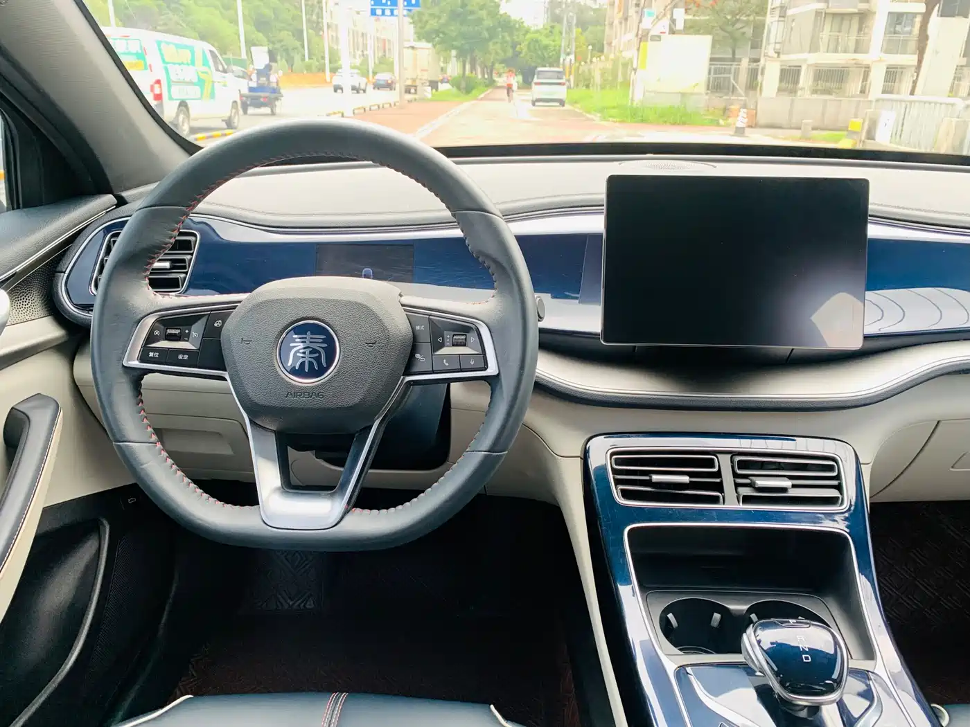 BYD Qin PLUS 2021 DM-i 55KM Flagship фото 12