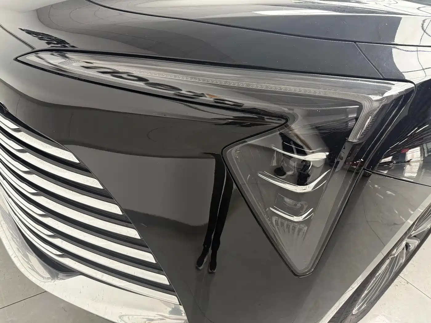 Buick LaCrosse 2025 Model 28T Platinum Edition фото 7