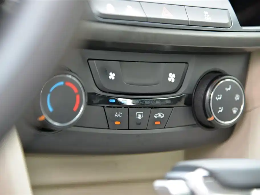 Buick Excelle 2016 15N Automatic Progressive фото 10