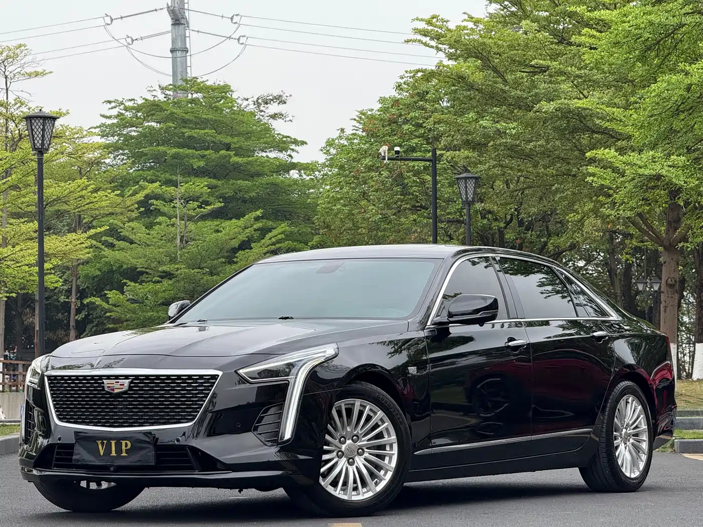 CADILLAC CT6