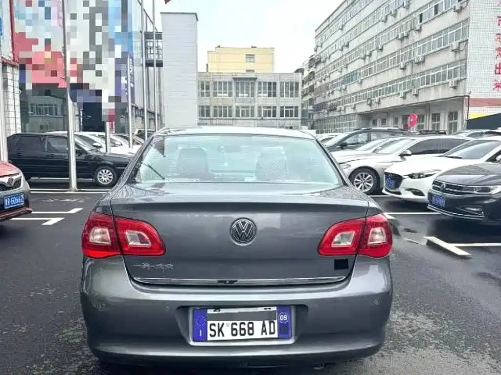 Volkswagen Bora 2011 2011 1.6L Automatic Fashion