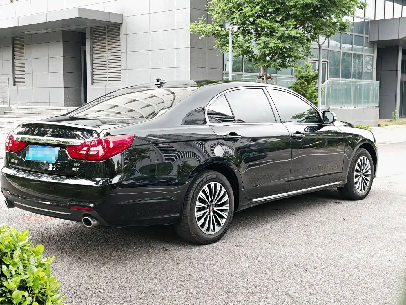 Hongqi H7 2021 1.8T Comfort Edition фото 15