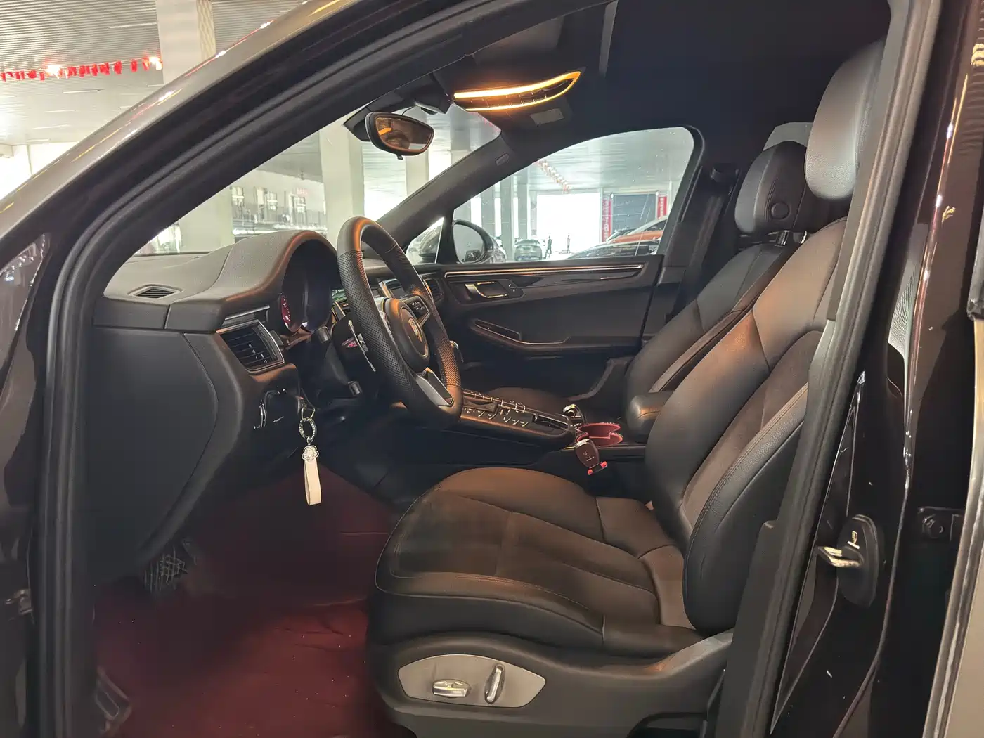 Porsche Macan 2016 Macan 2.0T фото 7