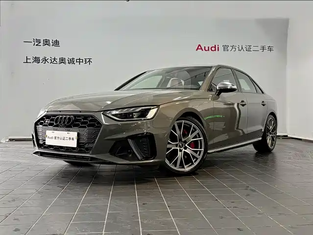 AUDI S4