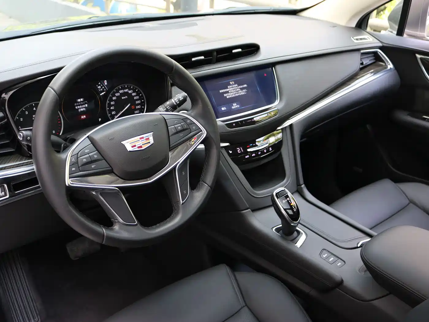 Cadillac XT5 2018 28T 4WD Luxury фото 10