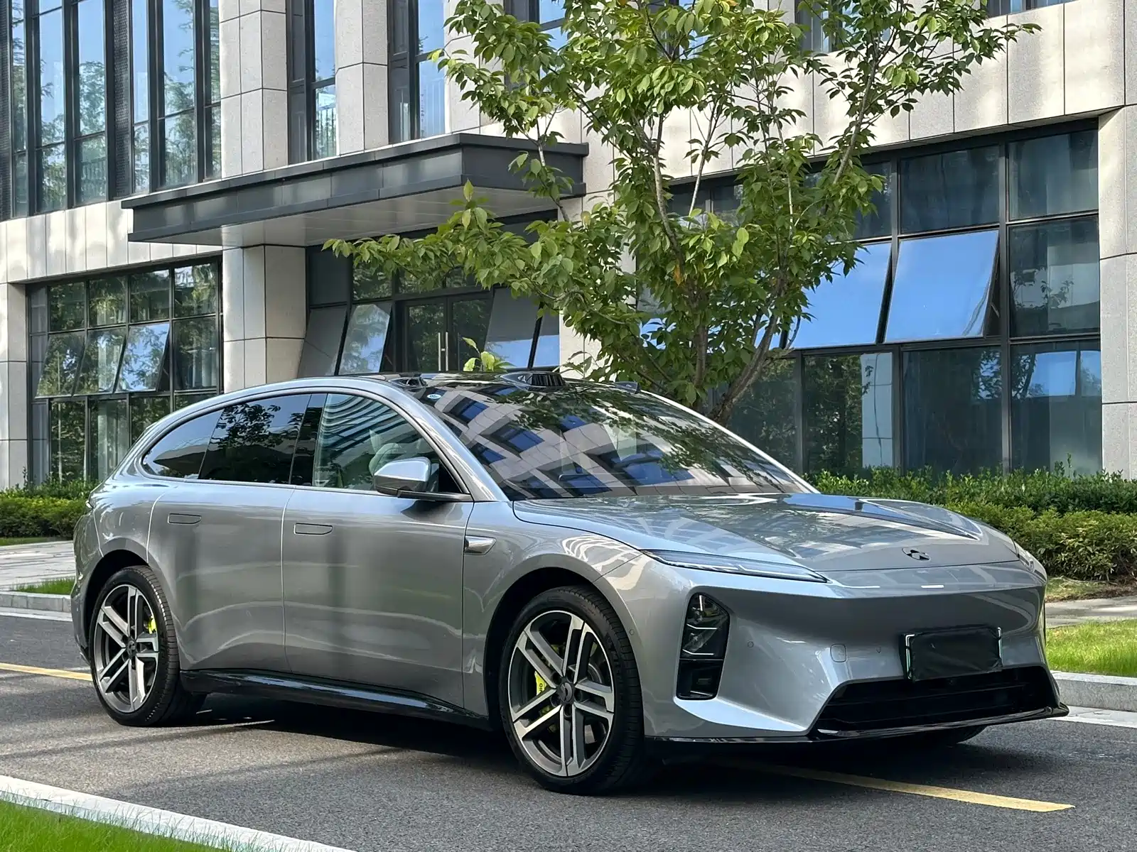 Фото 3 - NIO ET5T