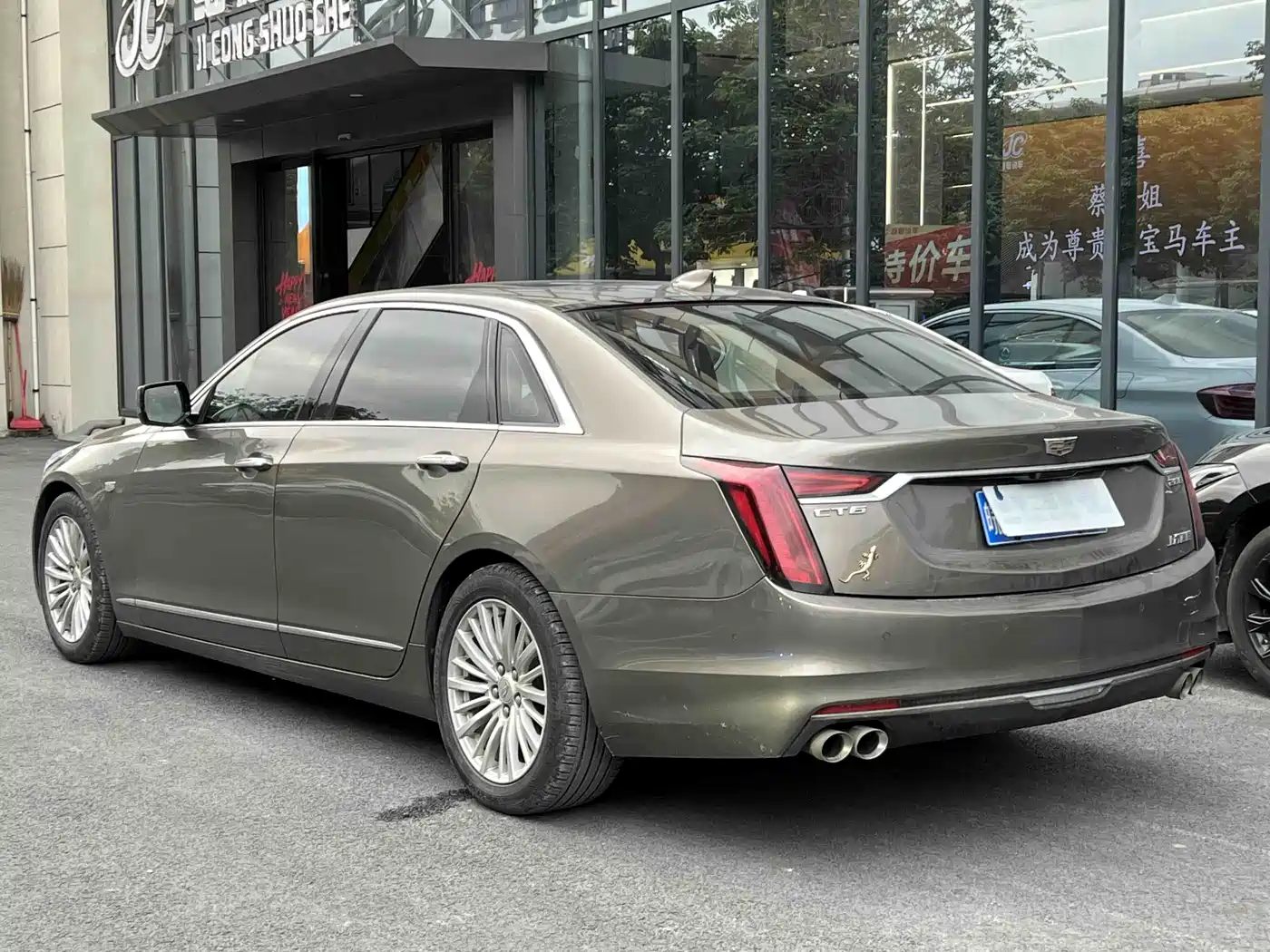CADILLAC CT6