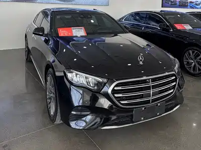 Mercedes-Benz E