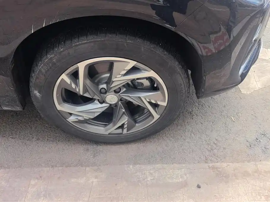 Hongqi HONGQI HS3 PHEV