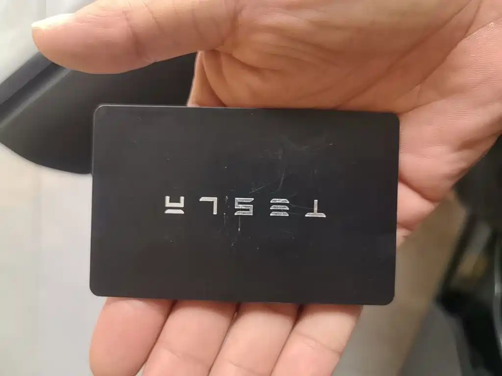 Фото 9 - Tesla Model 3