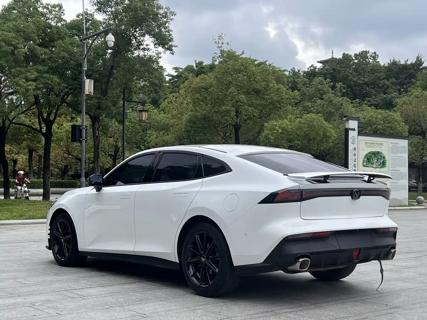 CHANGAN UNI-V