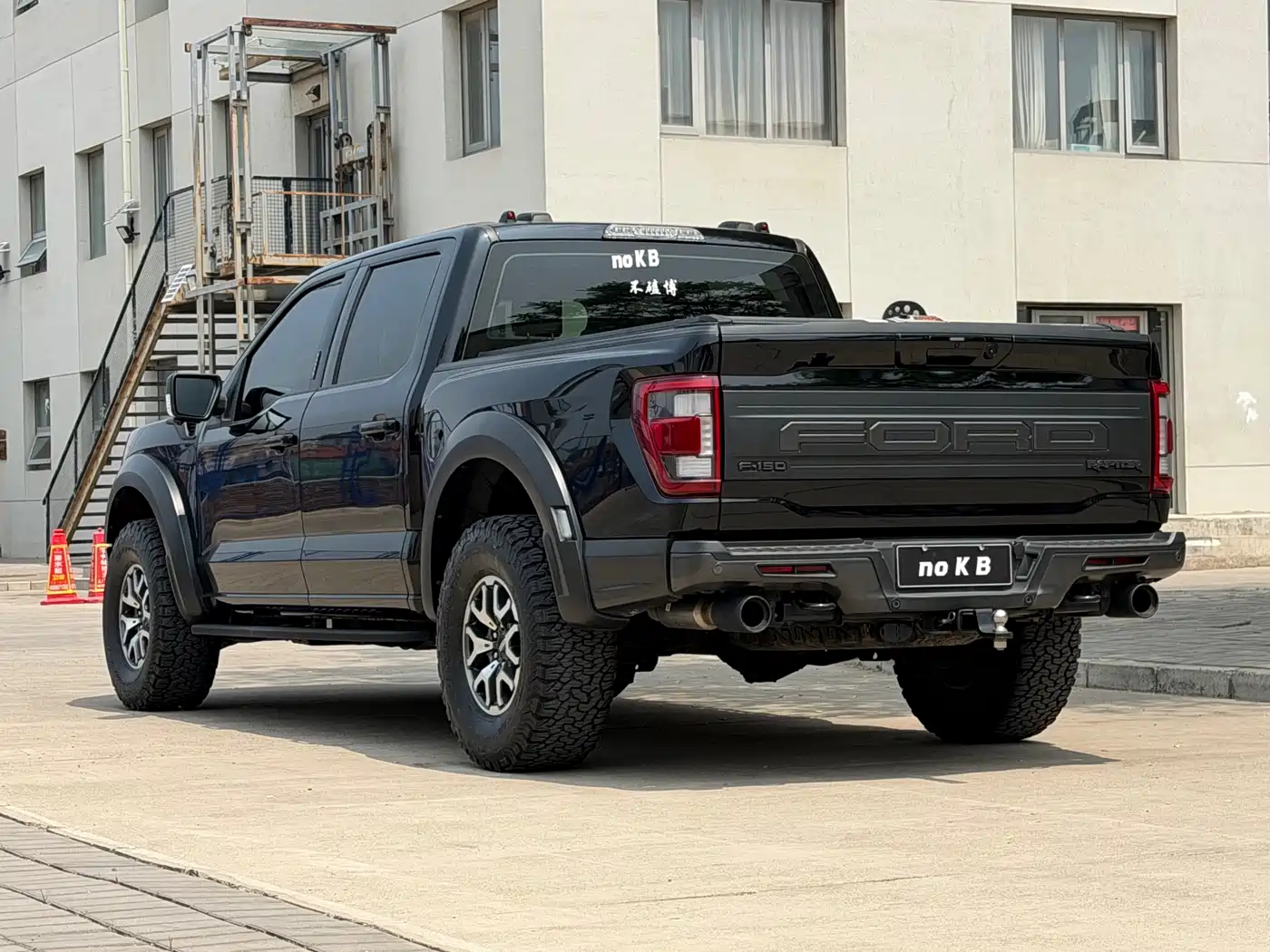 FORD F-150 RAPTOR