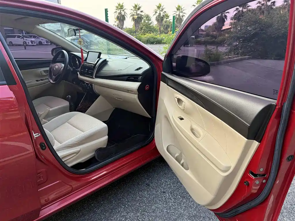 Toyota Vios 2014 1.3L Manual Stylish Edition фото 8
