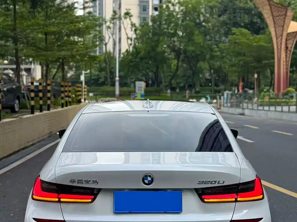 Фото 4 - BMW 3 Series