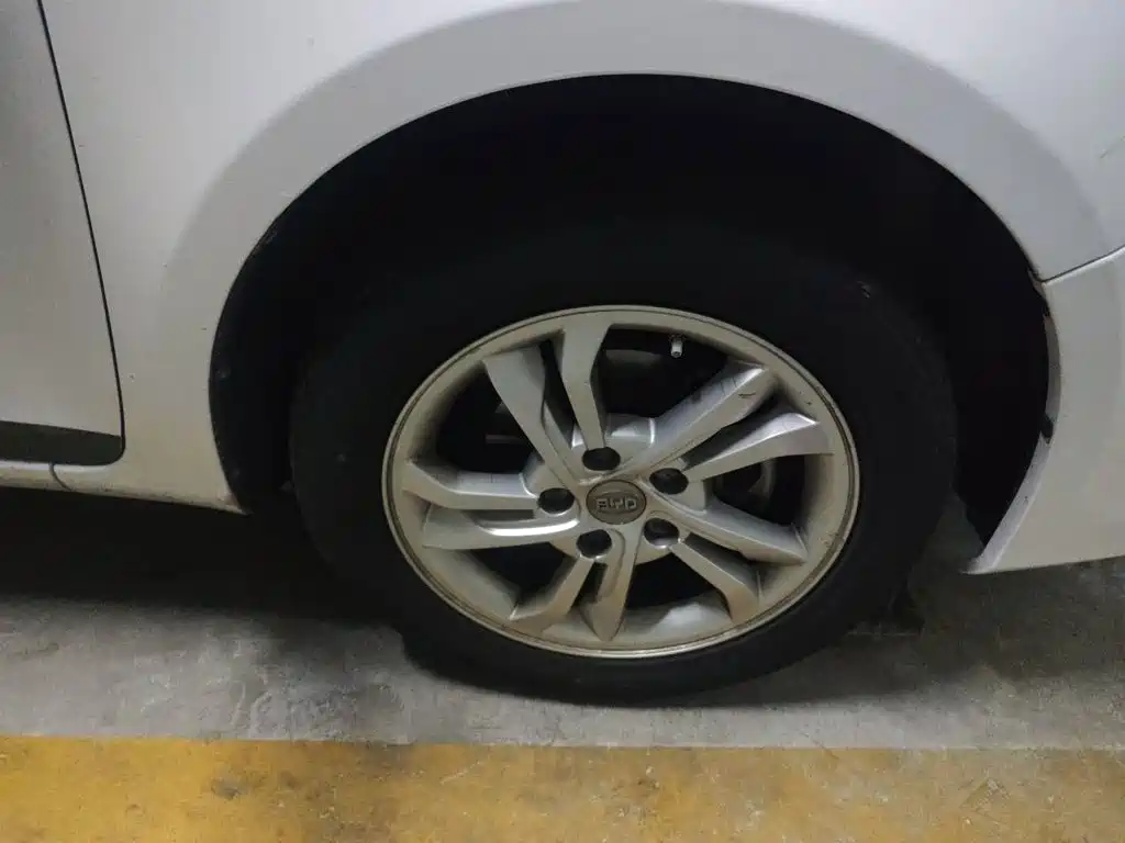 BYD Surui 2014 2014 1.5TI Manual Premium
