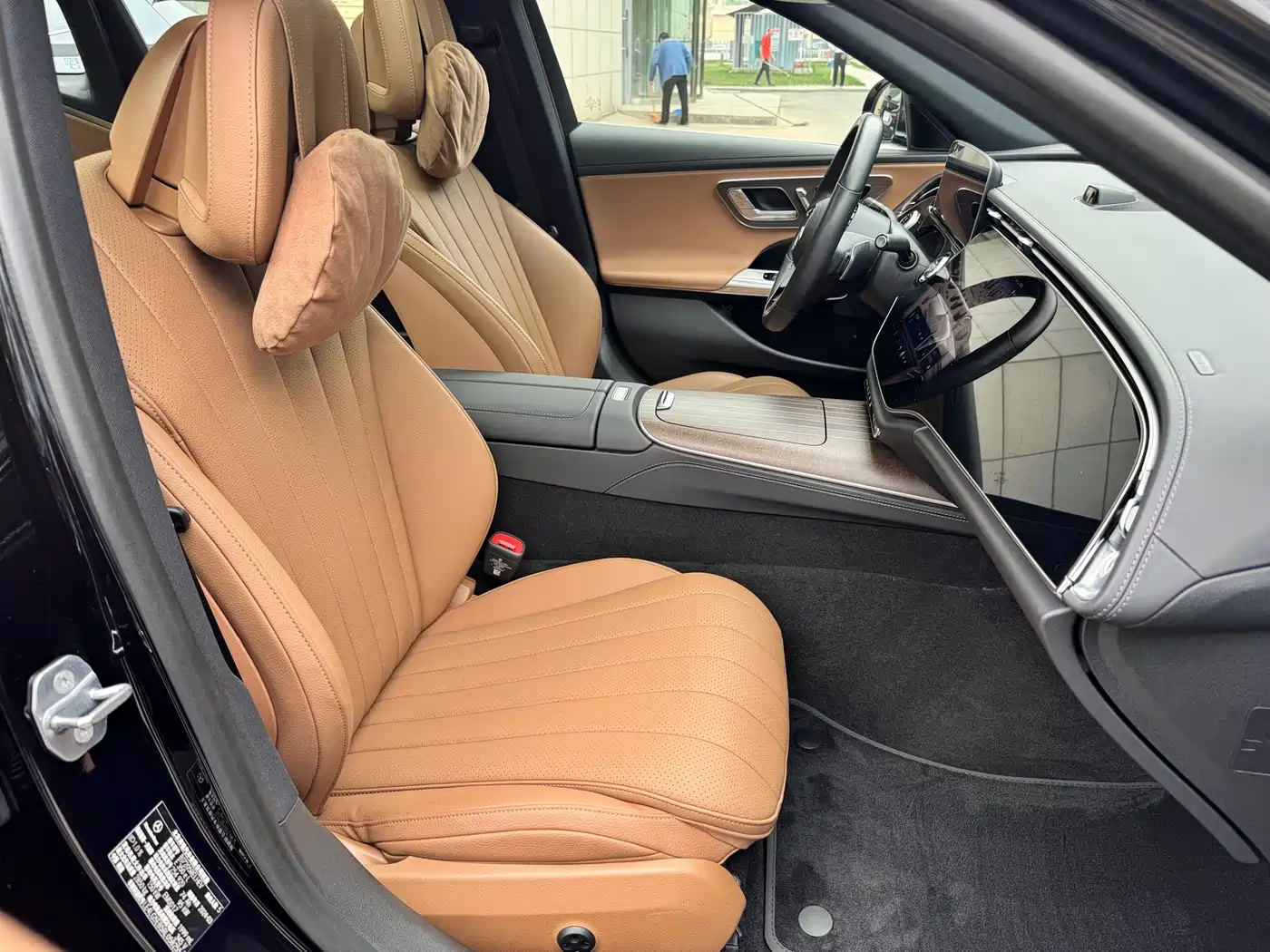 Mercedes-Benz E-Class New Energy 2024 E 350 e L Plug-in Hybrid Sedan фото 20