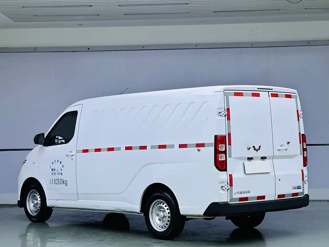 Wuling Motors Wuling Yangguang 2024 2024 300km Practical Enclosed Window Version 60kW
