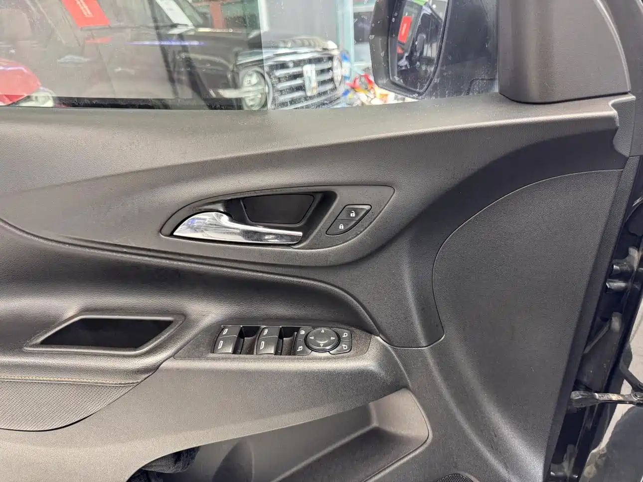 Chevrolet Equinox 2017 535T Automatic Realm Edition фото 31