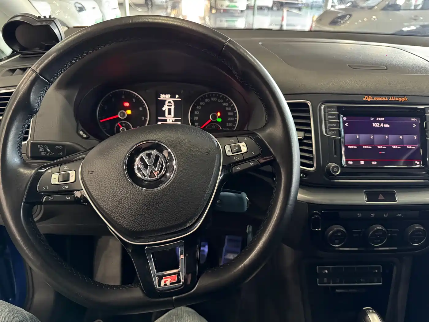 Volkswagen Sharan 2016 380TSI Comfort 7-seater фото 15