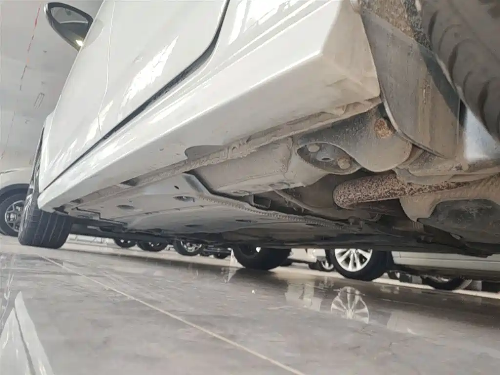 Volkswagen Golf 2016 230TSI Automatic Comfort фото 22