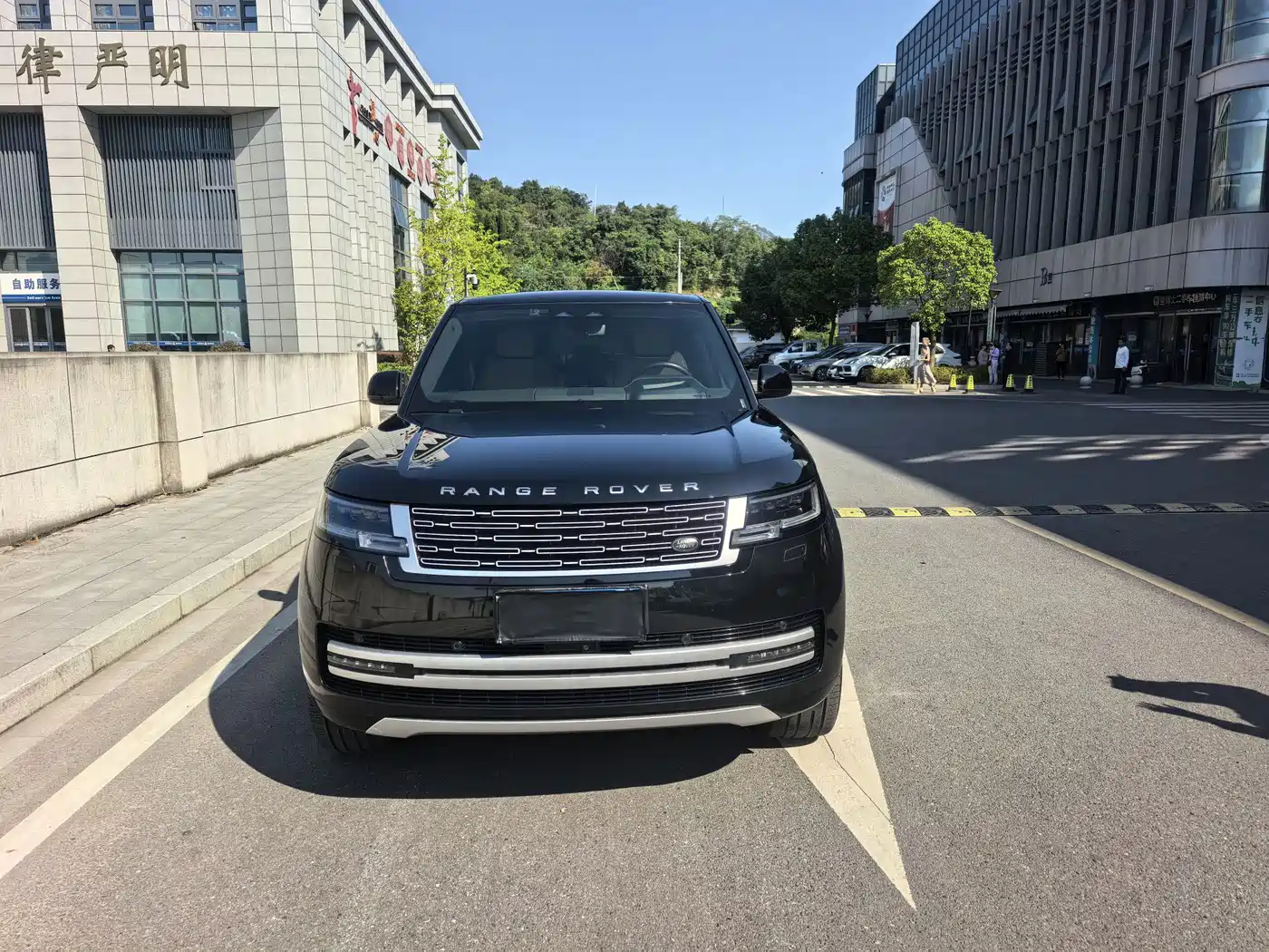 Land Rover Range Rover 2023 2023 3.0 L6 400PS Genesis Extended Version