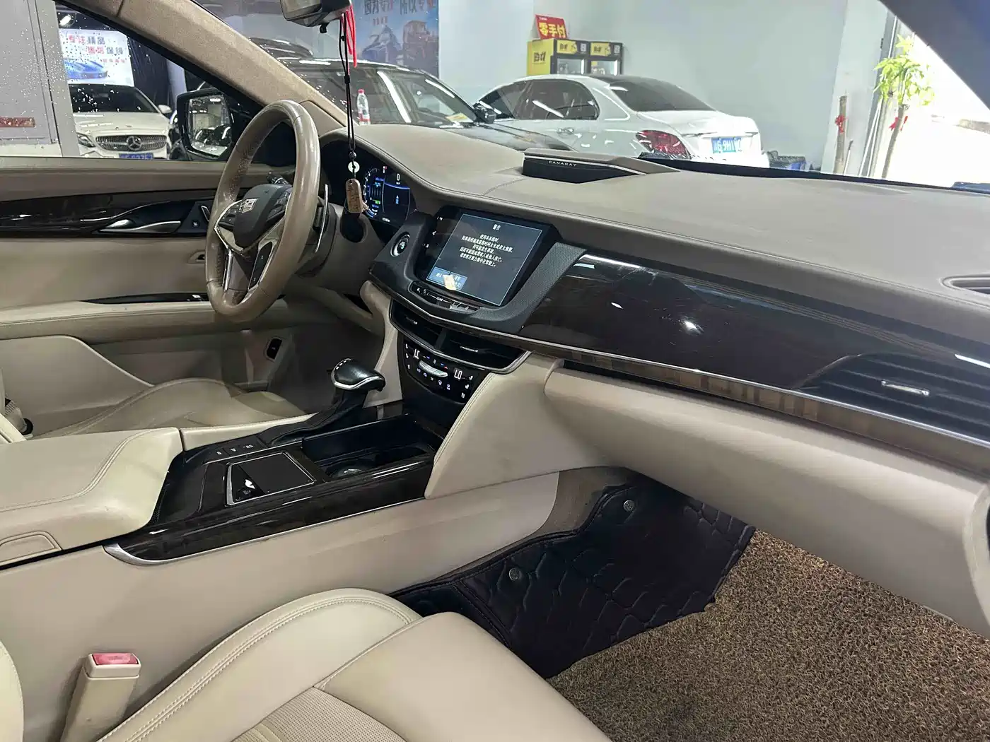 Cadillac CT6 2016 28T Platinum Edition фото 11