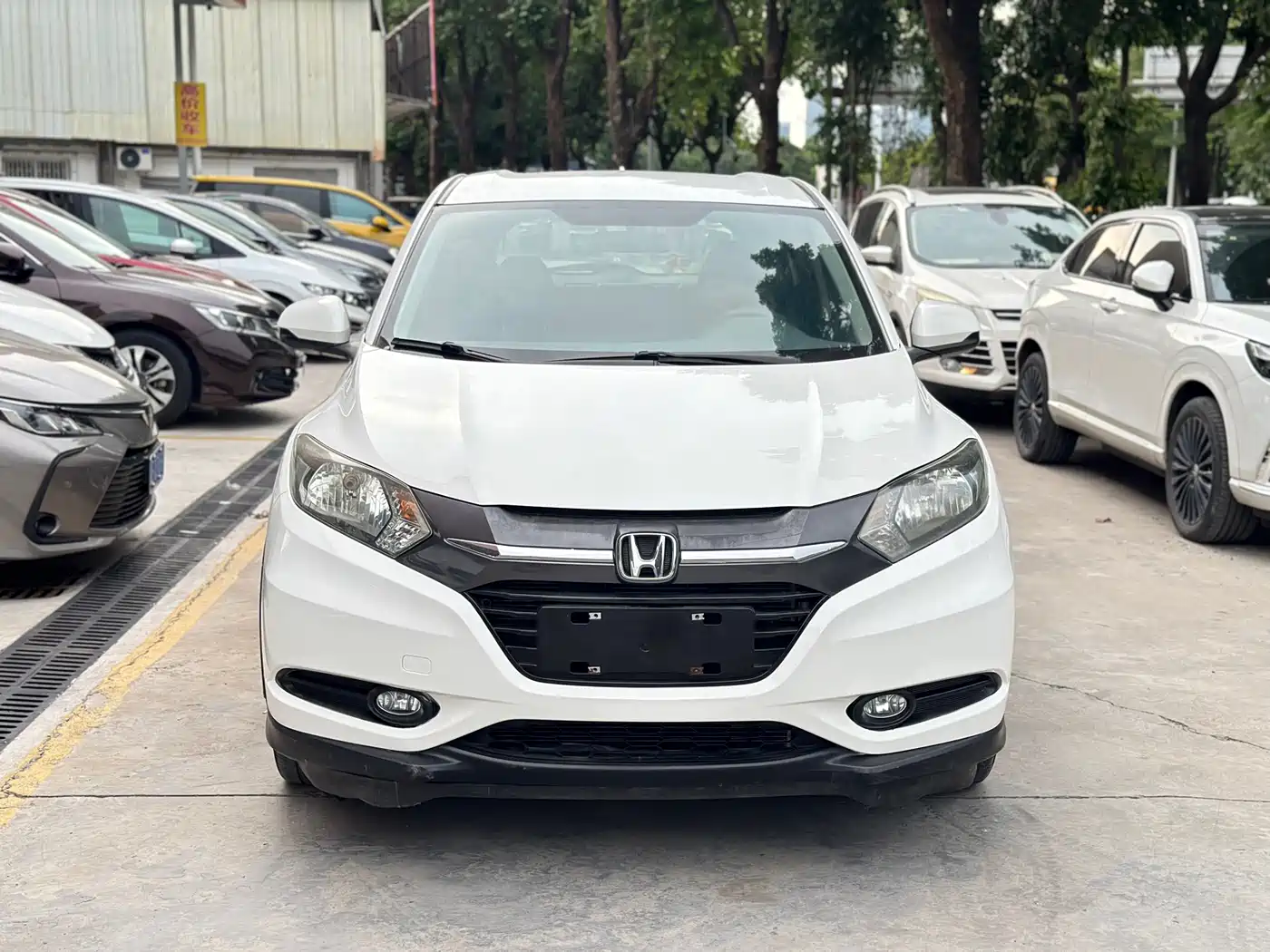 Honda Vezel 2015 2015 1.8L CVT FWD Elite
