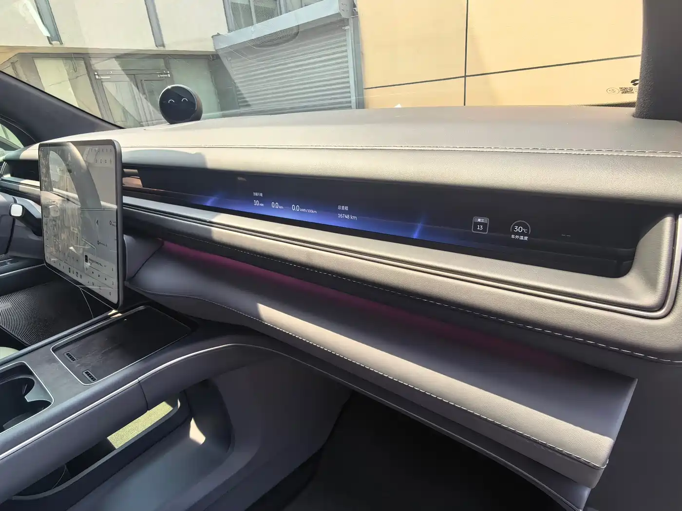 NIO ES8 2025 Base Model 7-Seater фото 30