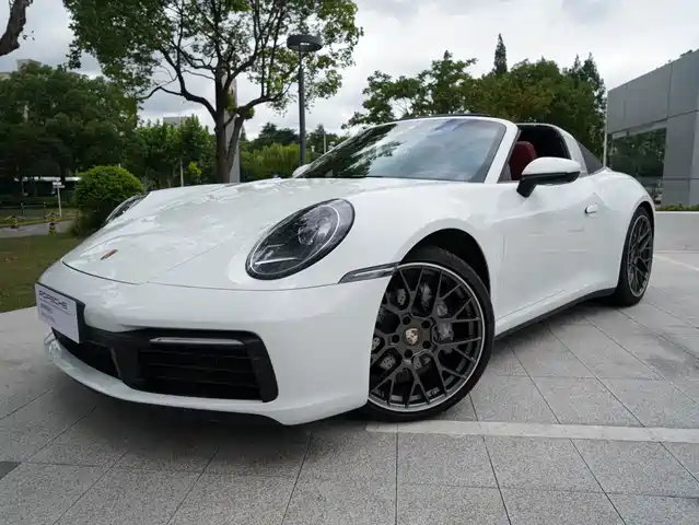 Porsche 911 2023 Targa 4 3.0T