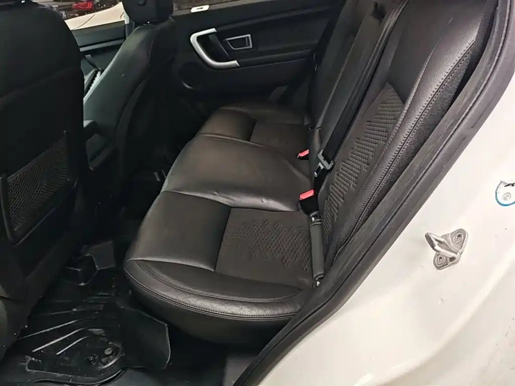 Land Rover Discovery Sport 2018 240PS PURE Edition фото 16