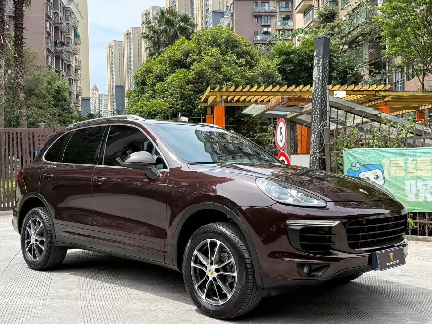 Porsche Cayenne 2015 Cayenne 3.0T фото 2