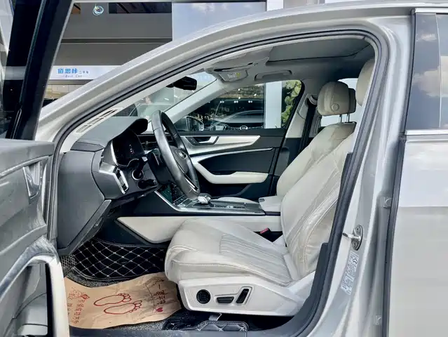 Audi A6L 2020 45 TFSI quattro Premium Elegance — фото 2