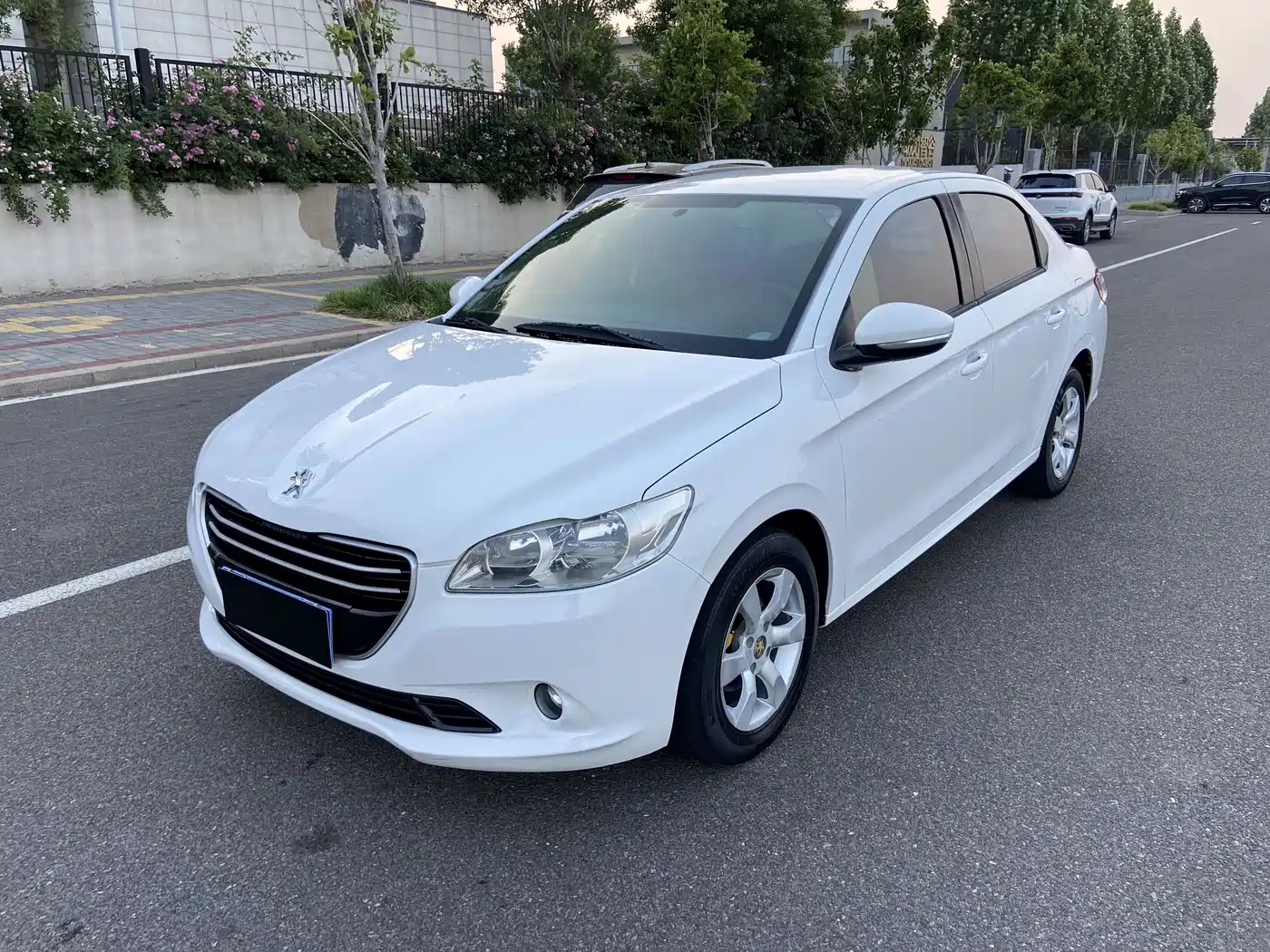 Peugeot 301 2014 1.6L Manual Comfort Edition