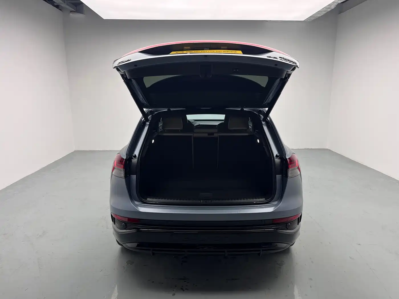 Audi Q4 e-tron 2022 40 e-tron First Edition фото 10