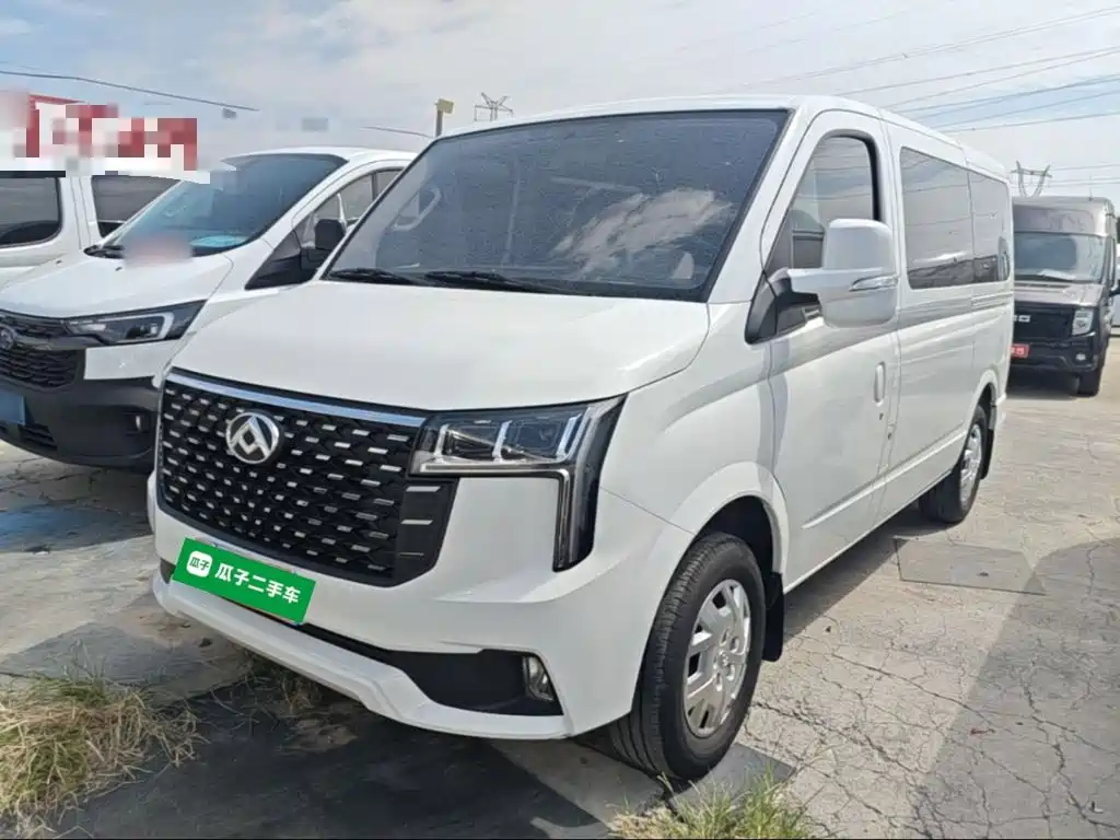 SAIC Maxus Xintu V80 2025 2025 PRO Pride Transport 2.0T Manual Short Wheelbase Ultra-low Roof 7/8/9 Seats