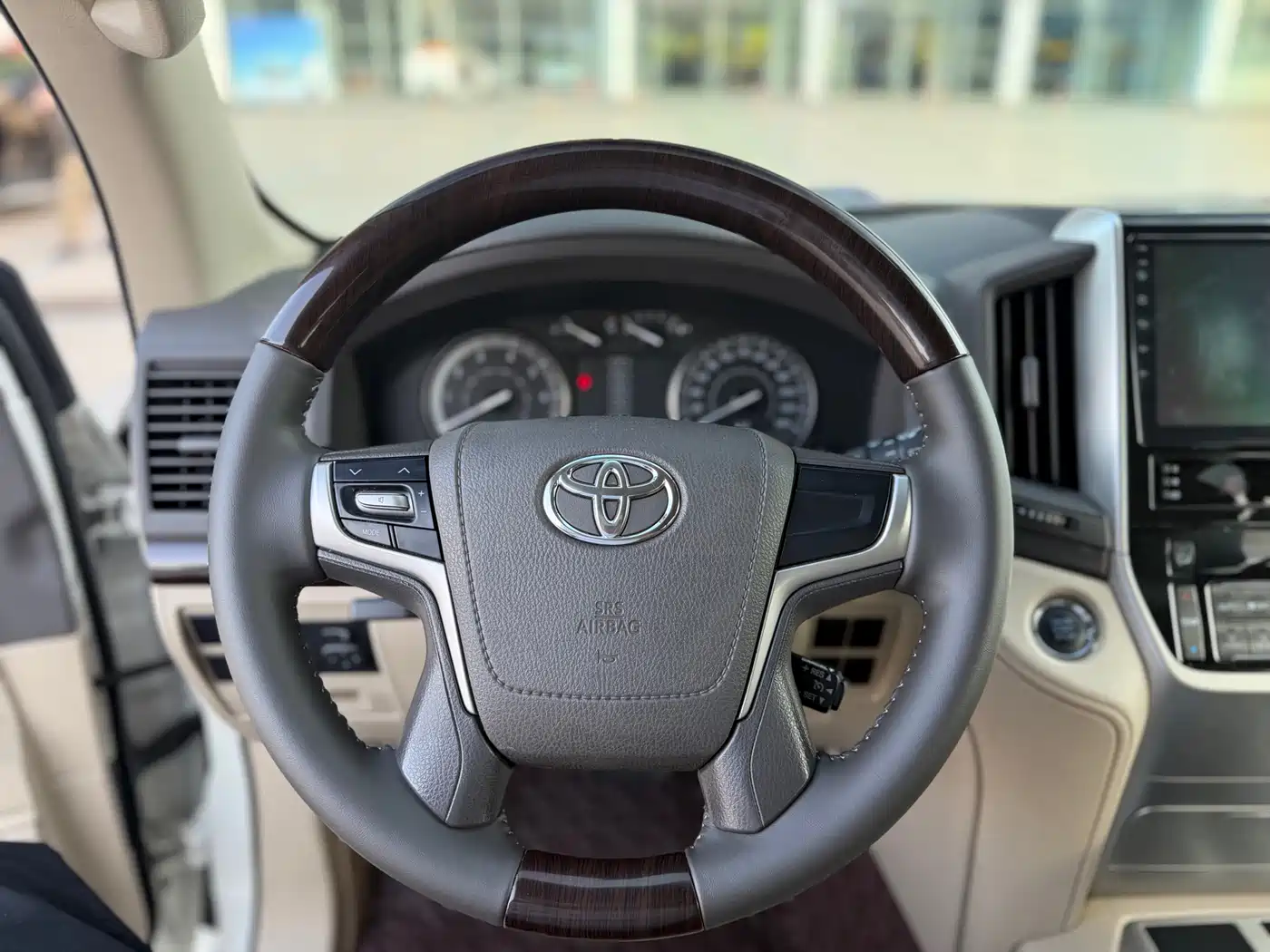Toyota Land Cruiser (Import) фото 7