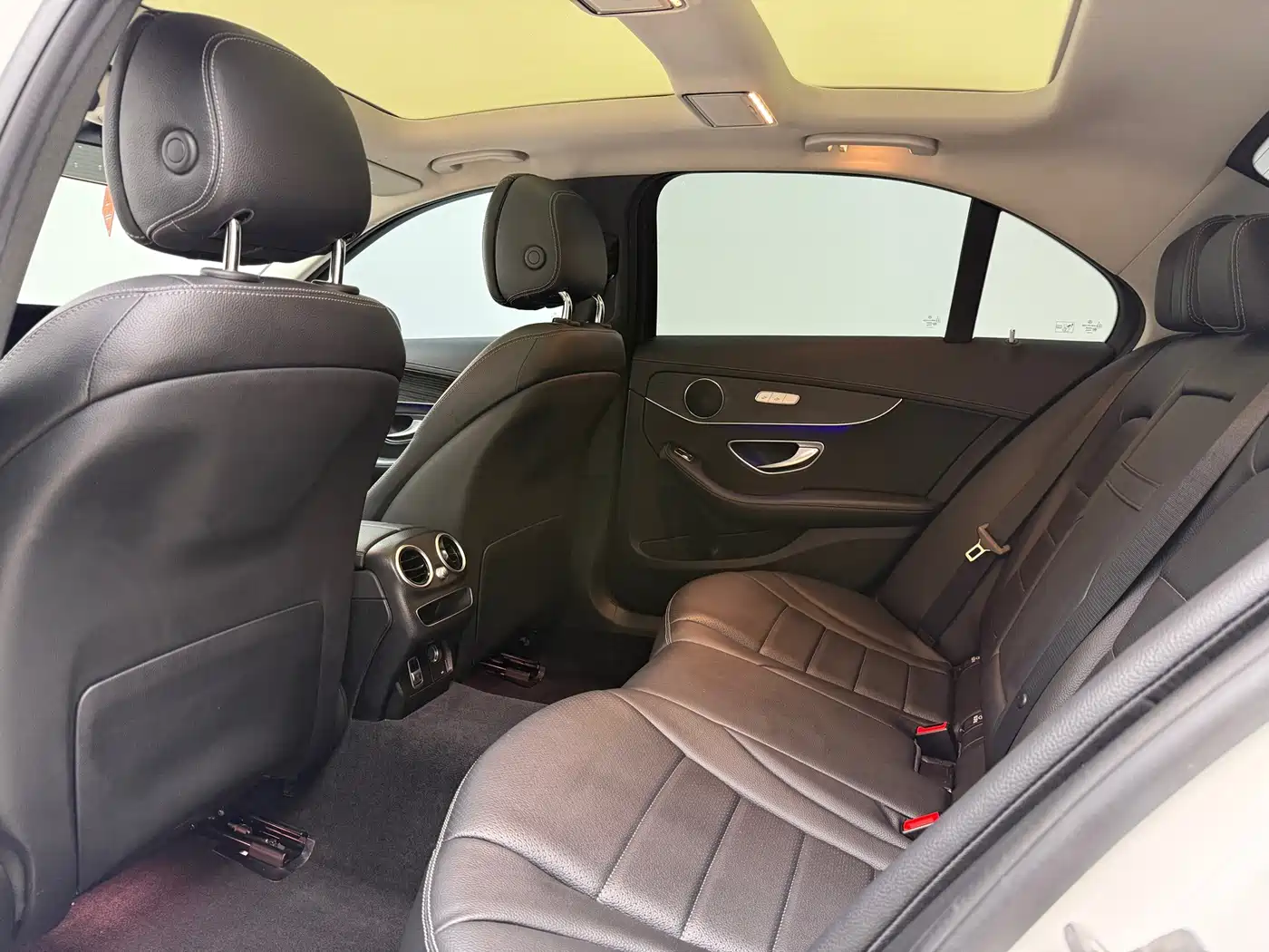 Mercedes-Benz C-Class, миниатюра 16