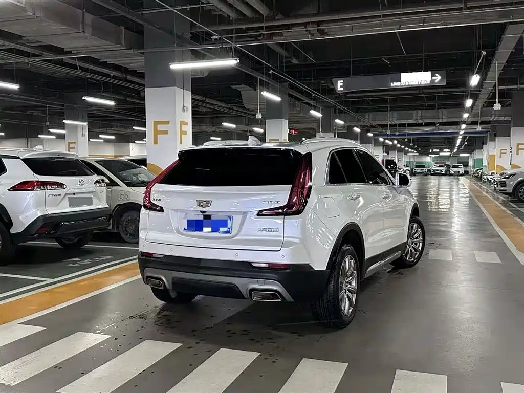 Cadillac XT4 2020 Facelift 28T 2WD Leading фото 7