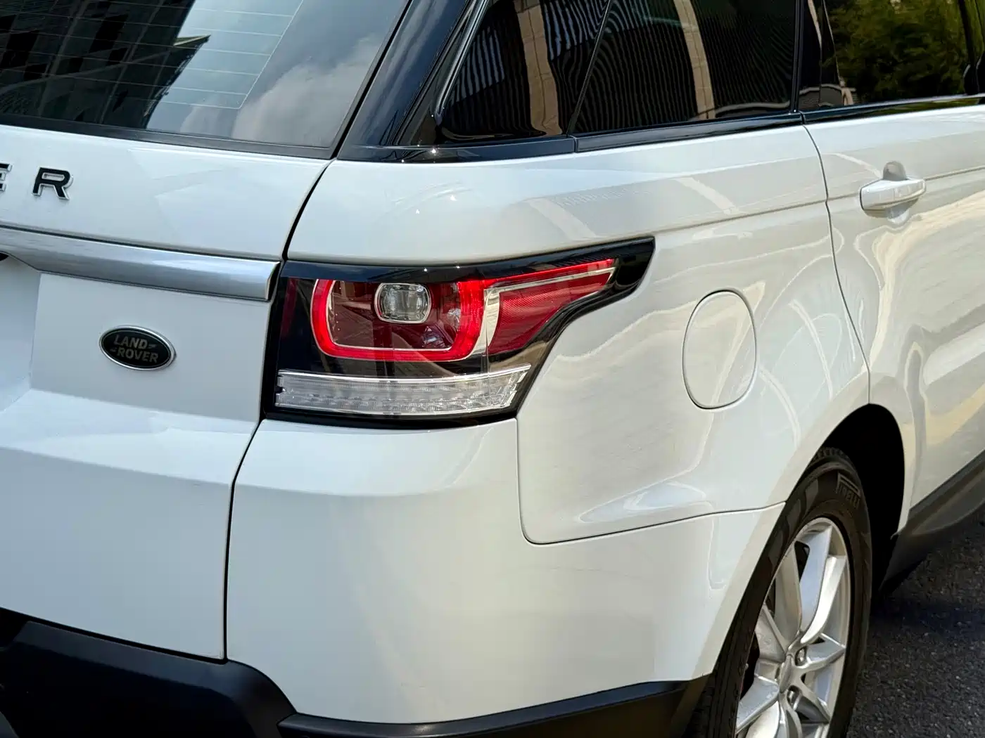 Land Rover Range Rover Sport 2017 3.0 SC V6 SE фото 7