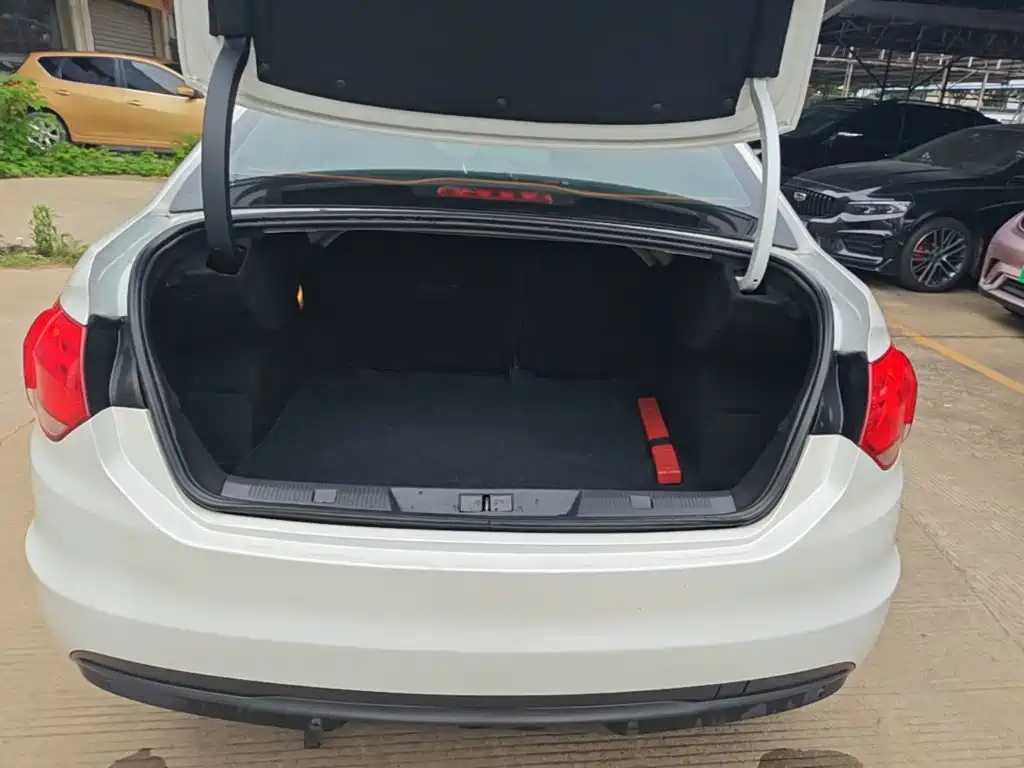 Citroën C4L 2016 2015 1.8L Automatic Luxury Edition