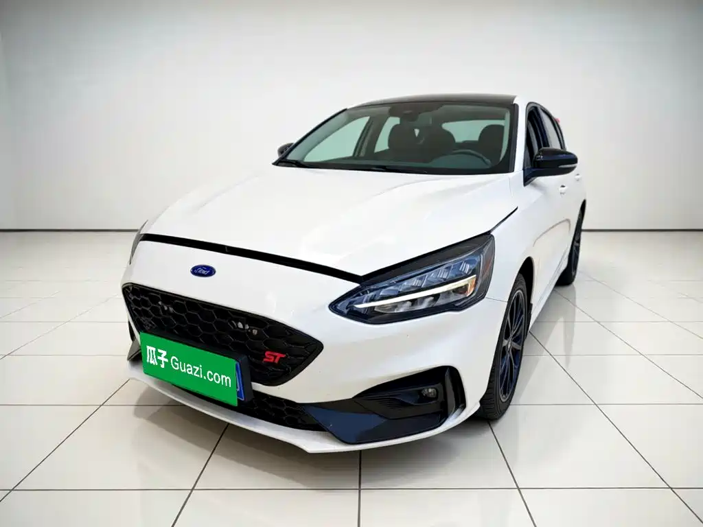 Ford Focus 2021 Hatchback EcoBoost 180 Auto Trend