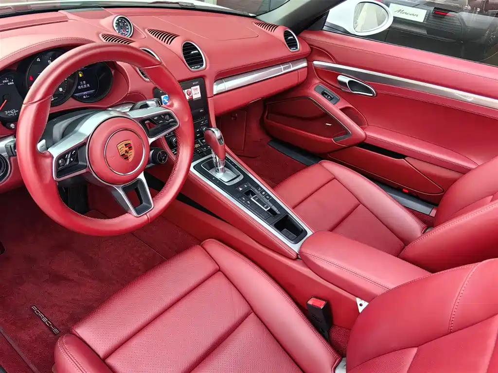 Porsche 718 2022 Boxster 2.0T фото 4