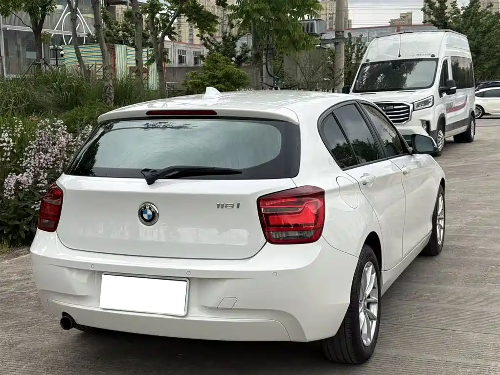 BMW 1 Series (Import) 2013 Facelift 118i Leading Model фото 13