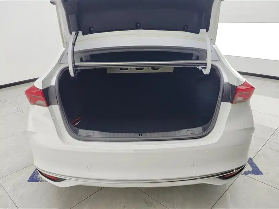 Buick Verano 2023 Pro Joy Edition фото 4