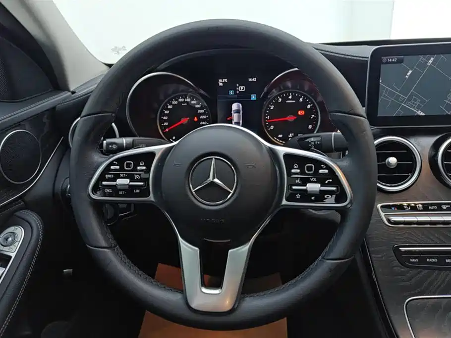 Mercedes-Benz C-Class 2019 C 180 L Fashion Sport Edition фото 15