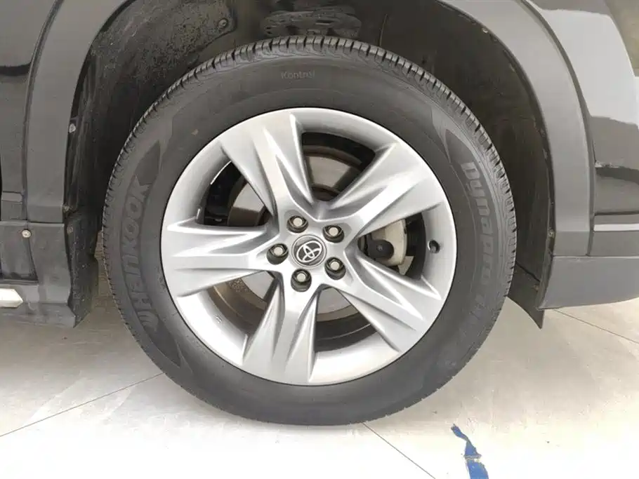 Toyota Highlander 2017 2.0T 2WD Premium 7-Seater фото 6