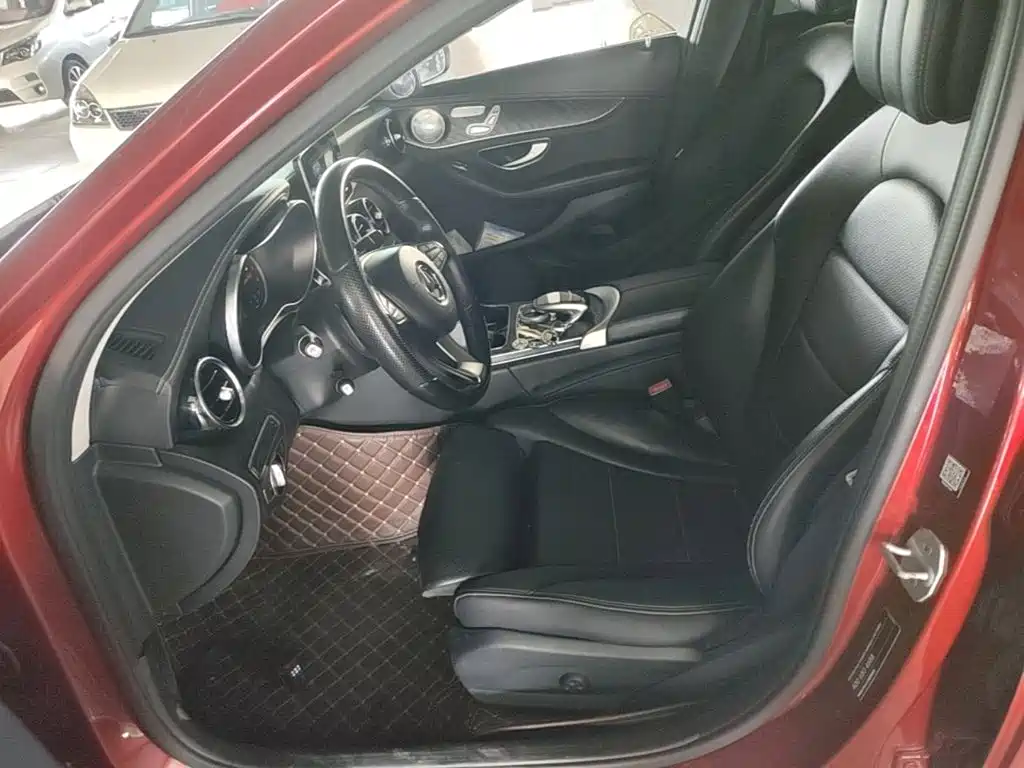 Фото 15 - Mercedes-Benz C-Class
